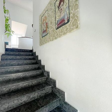 Elegante Appartamento 100 Mq Parcheggio - Wi Fi Σαβόνα Εξωτερικό φωτογραφία